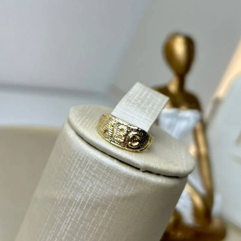 Anel ABC de Formatura Diamantado Banhado a Ouro