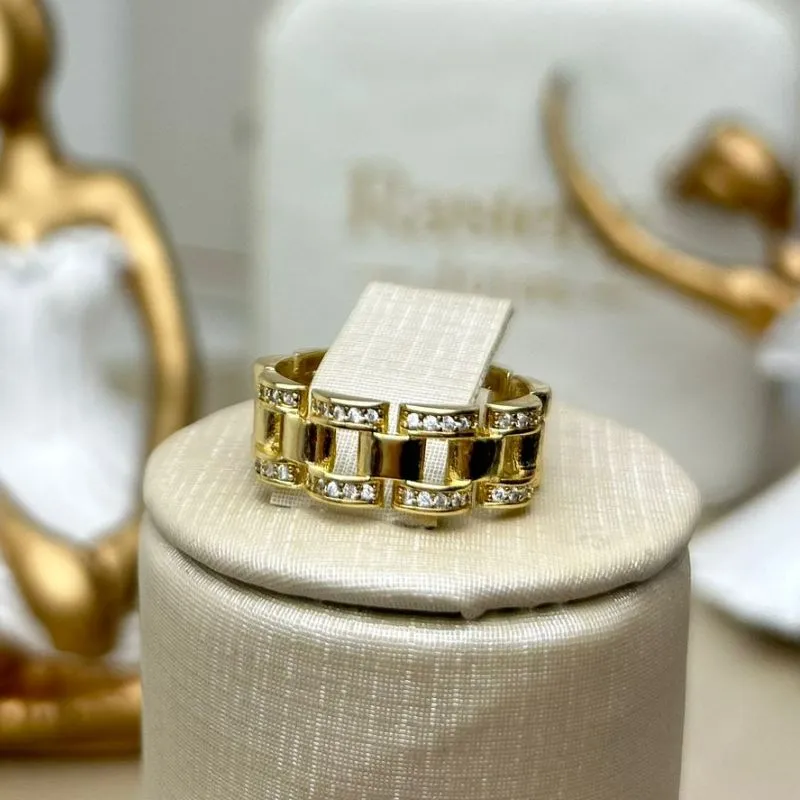 Anel Elos Cravejado Banhado a Ouro