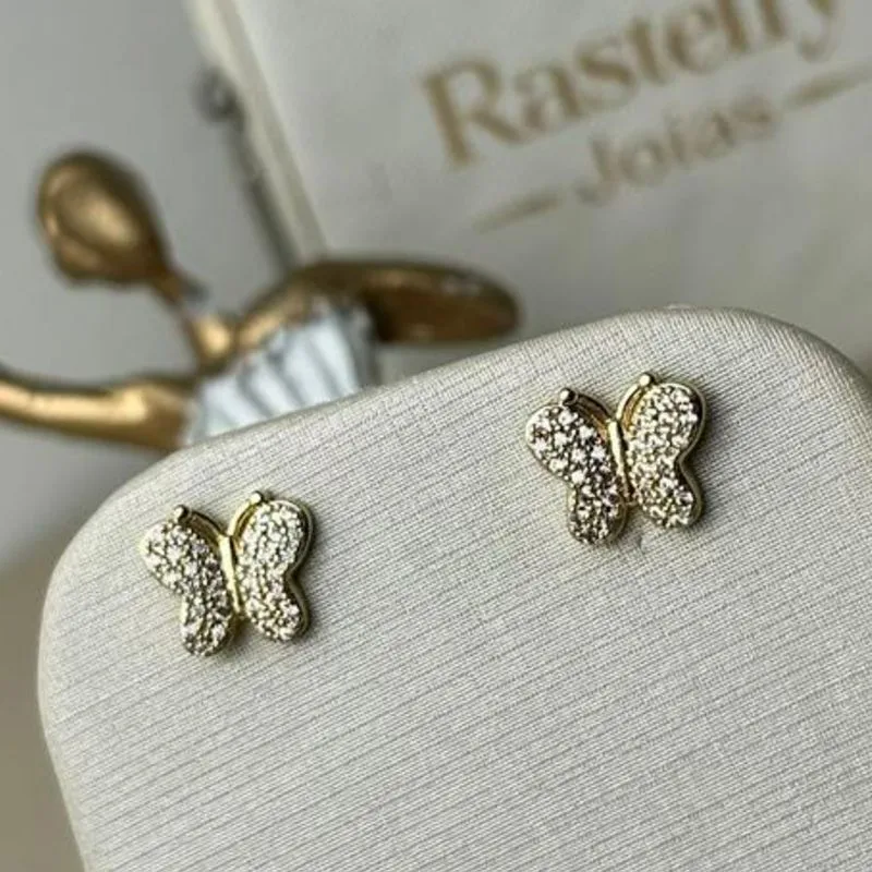 Brinco Borboleta Cravejada Banhado a Ouro