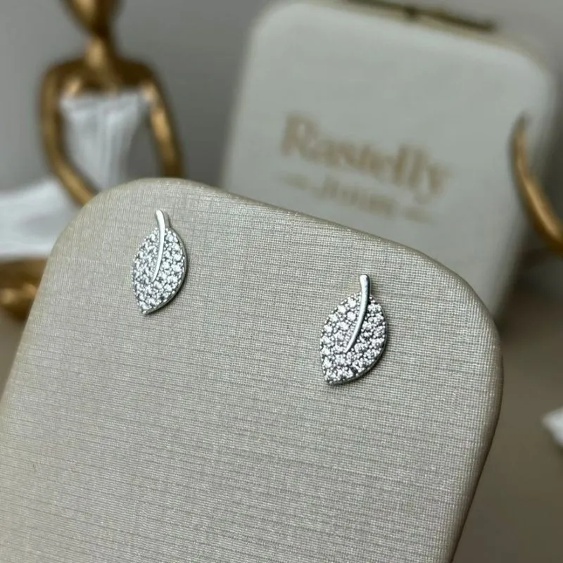 Brinco Pena em Zirconia