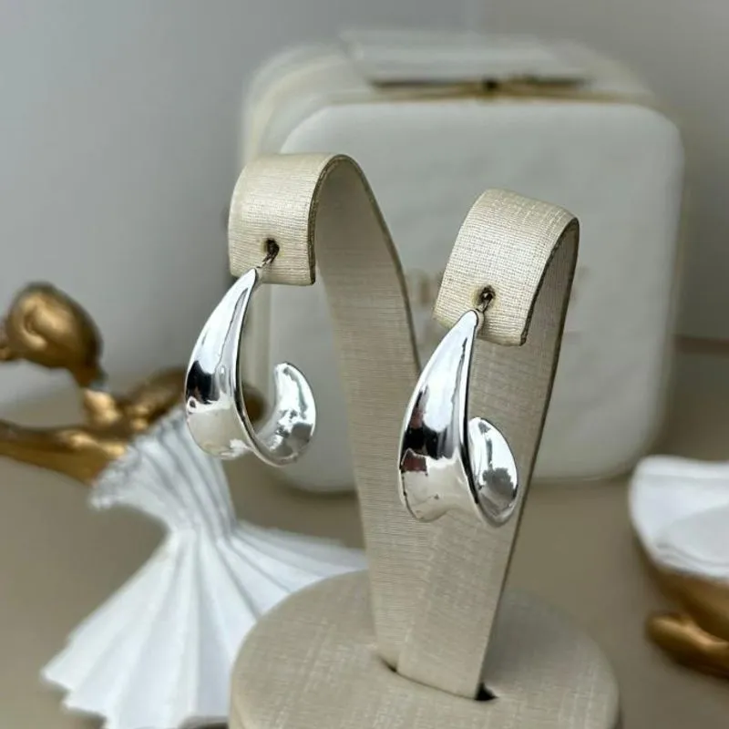 Brinco Prata Liso Banhado a Prata