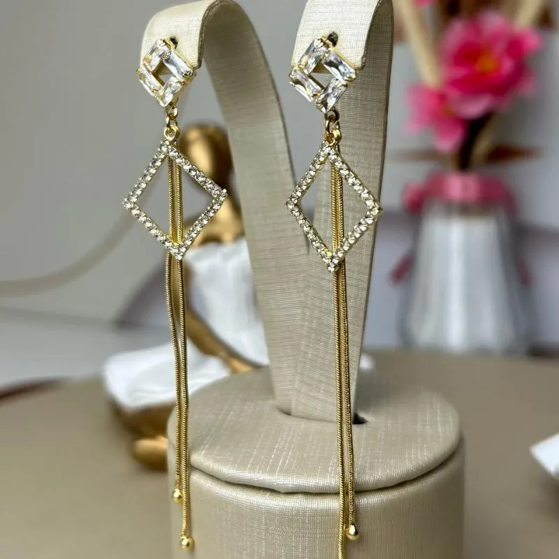 Brinco Soraya Banhado a Ouro